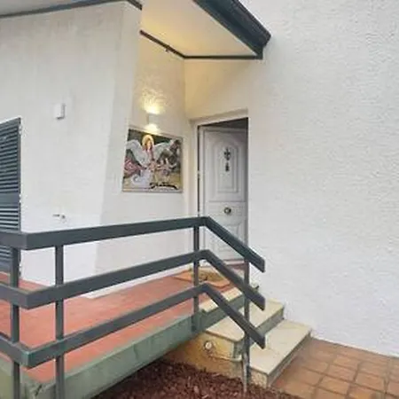 別荘 Charming 3-bedroom House In Trofa, Portugal *