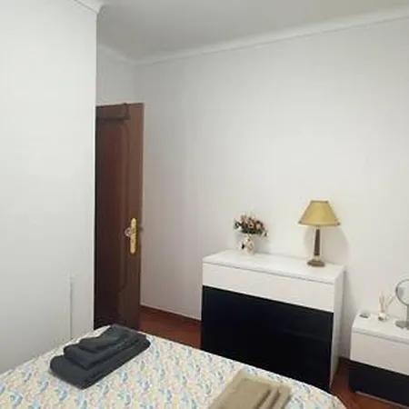 Charming 3-bedroom House In Trofa, Portugal *