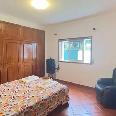 Charming 3-bedroom House In Trofa, Portugal 別荘 *